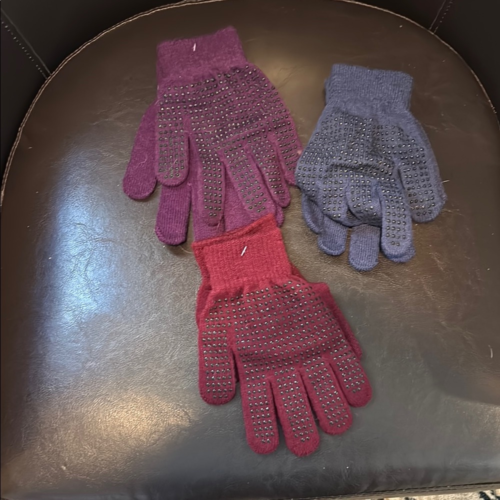 Stylish Knit Gloves with Rhinestones - Purple, Blue, Red